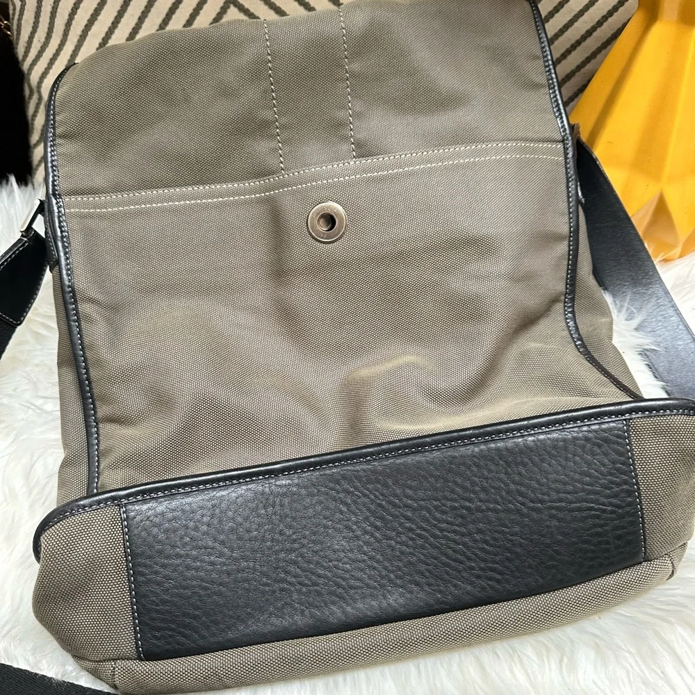 Coach Leatherware 5720 Canvas/Leather Messenger Crossbody Bag